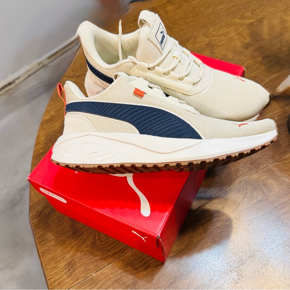 PUMA Men's Cream and Navy SoftRide Sneakers